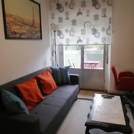 Piso Rio Nervion 15 Minutos Bilbao Apartment Ugao-Miraballes Exterior photo